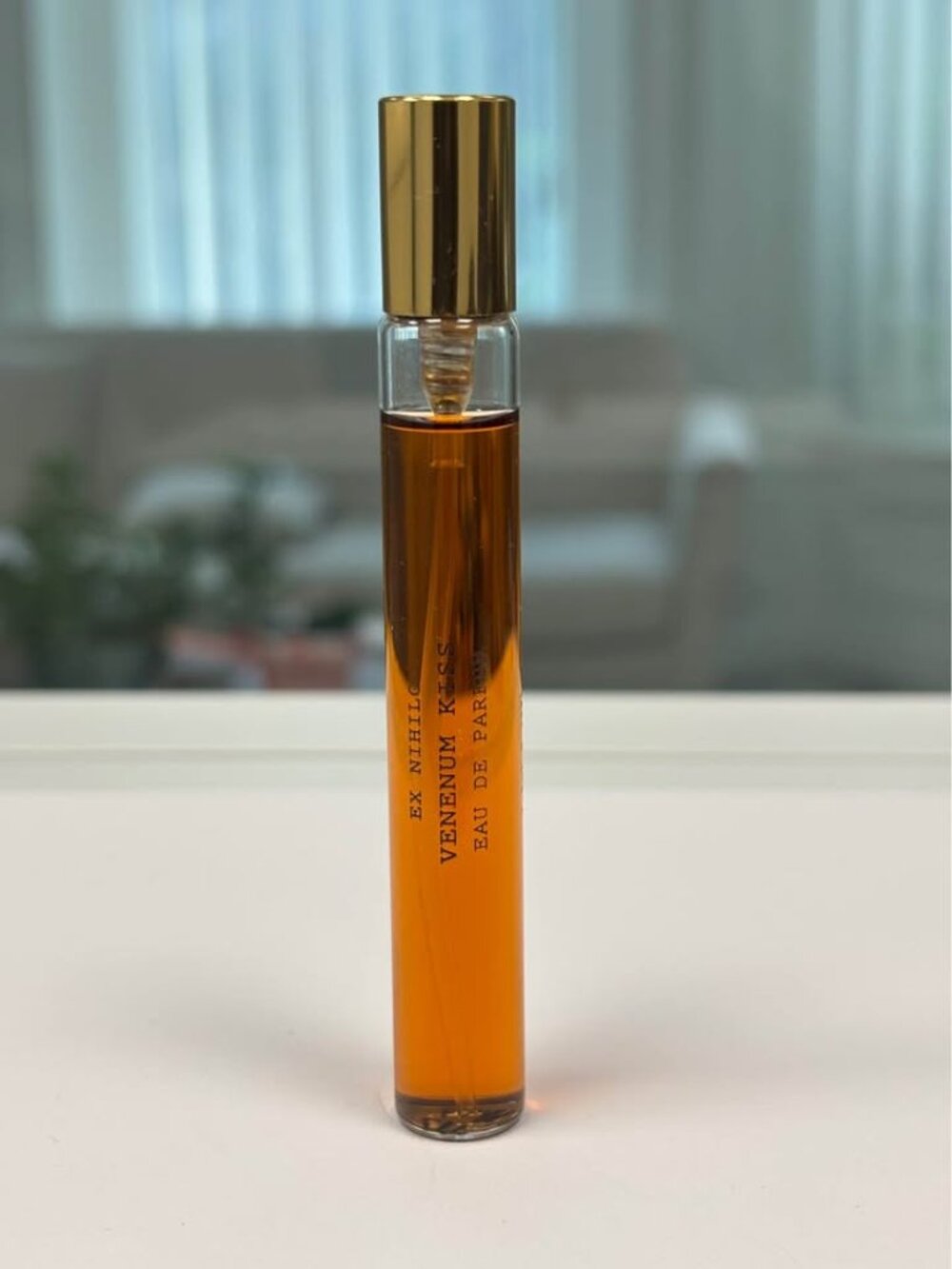✨ Ex Nihilo Venenum Kiss Eau de Parfum Travel Spray 7.5ml ✨